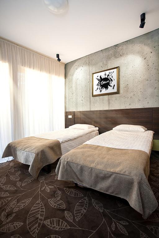 Hotel Babilonas Каунас Стая снимка